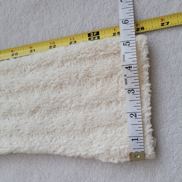 Cropped Side-Button Cream Sweater NWOT | Women's Small Turtleneck Loose Knit - Picture 6 of 16